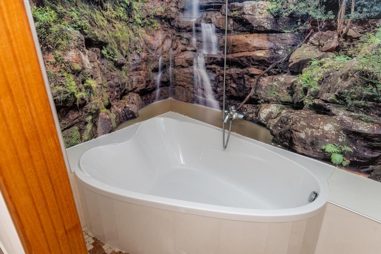 Utopia Hotel Баку Екстериор снимка