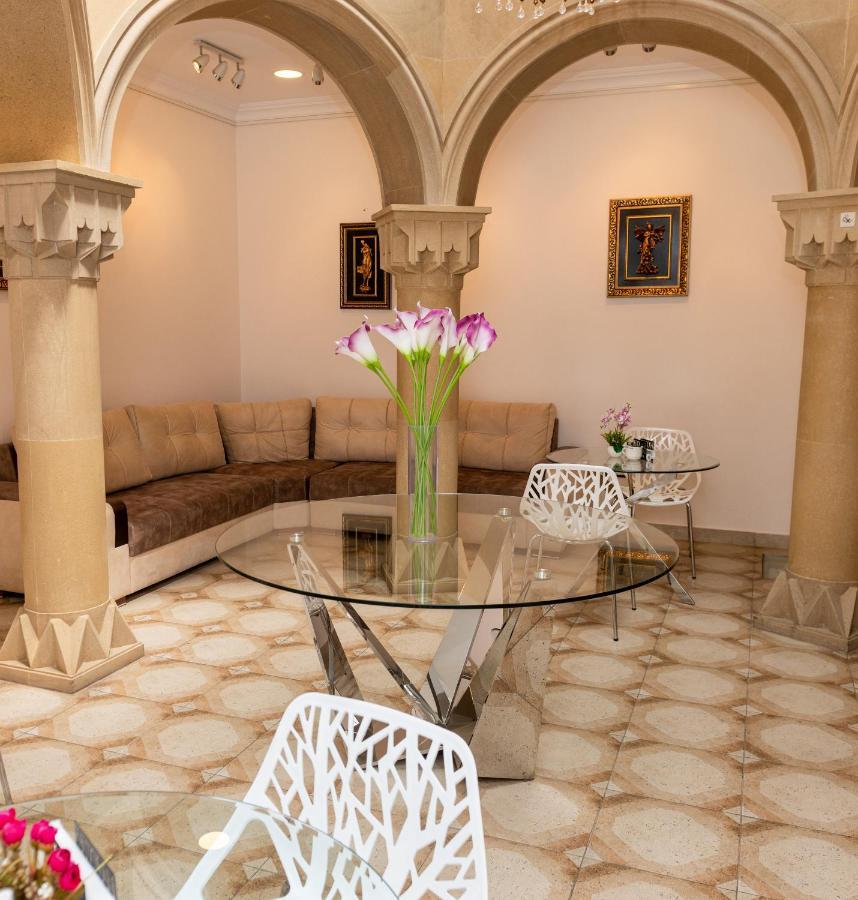 Utopia Hotel Баку Екстериор снимка