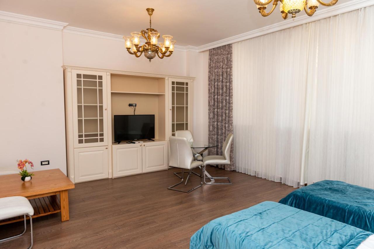 Utopia Hotel Баку Екстериор снимка