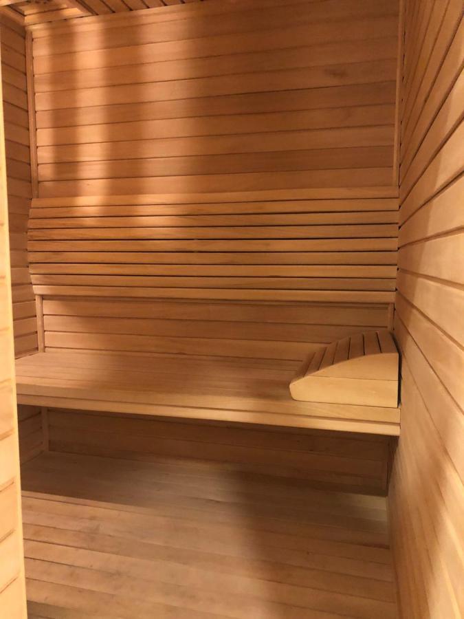 Utopia Hotel Баку Екстериор снимка