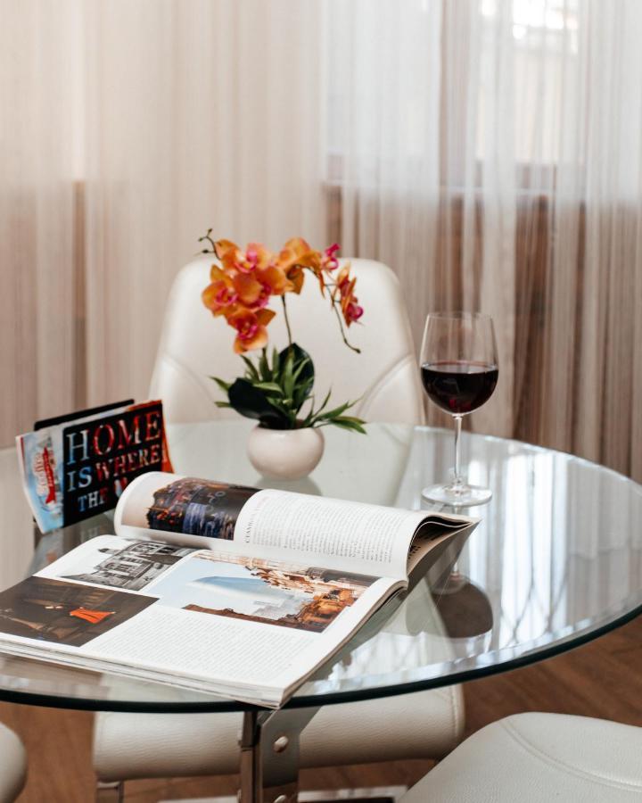 Utopia Hotel Баку Екстериор снимка