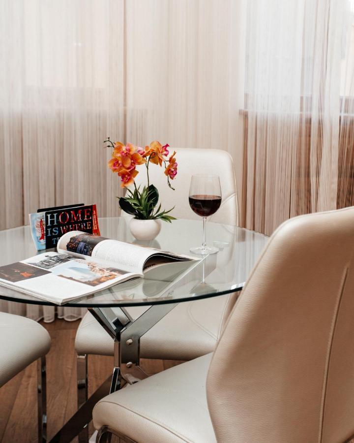 Utopia Hotel Баку Екстериор снимка